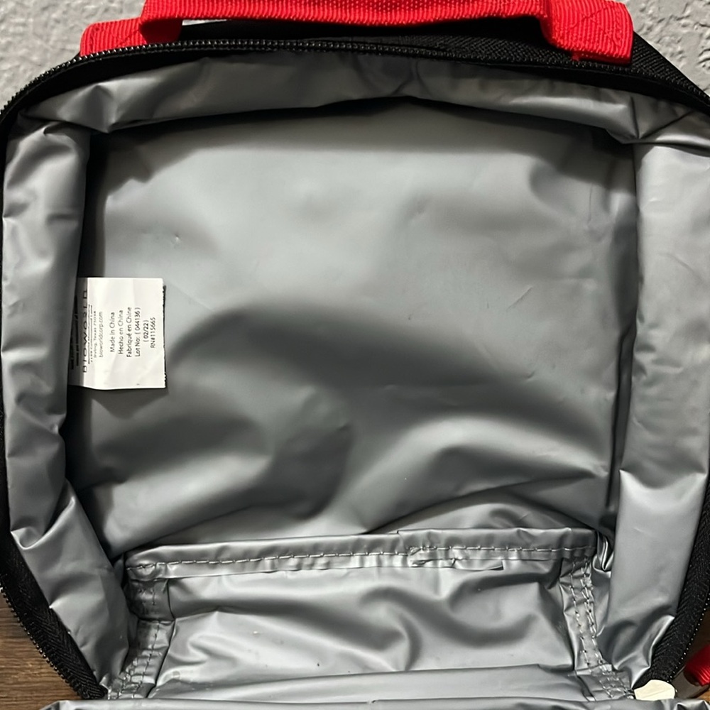Pokémon Lunch Bag with Red and Gray Accents - Picture 3 of 9